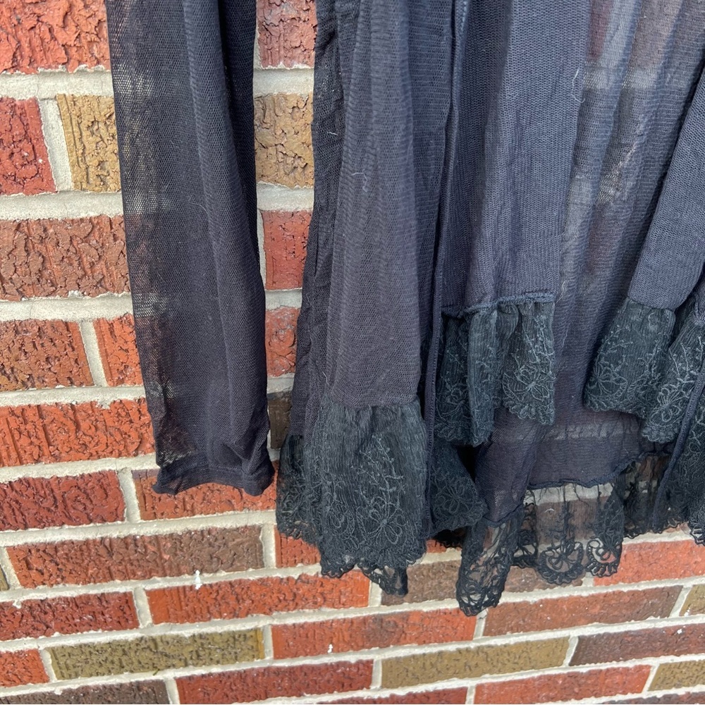 Tribal Black Mesh and Floral Lace Hem Transparent Cardigan - Picture 4 of 7